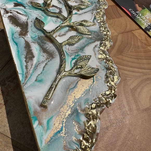 Resin Cheese Board / Charcuterie Board .  Only large available. - Picture 2 of 11